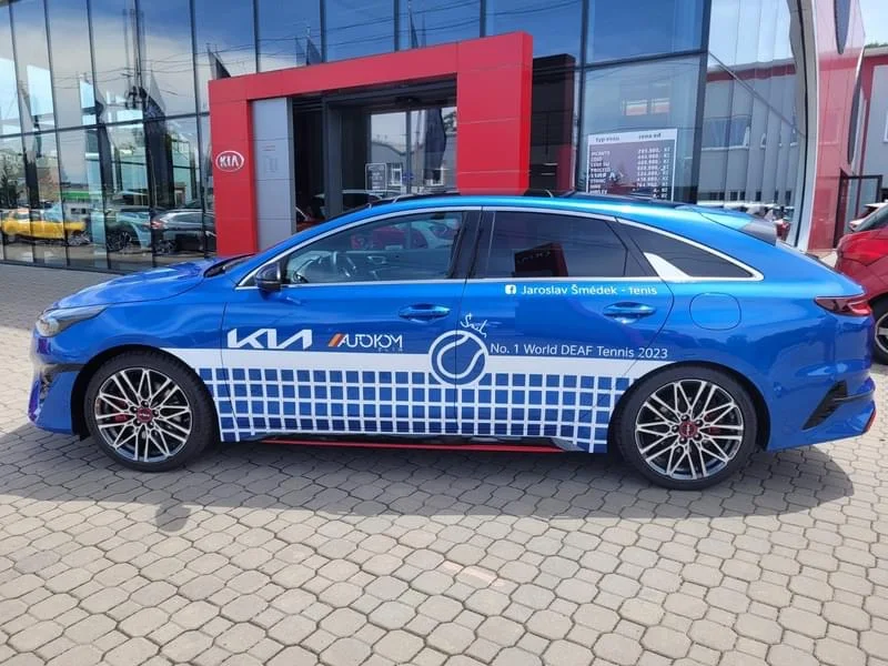 Polep automobilu pro sportovního reprezentanta 2024